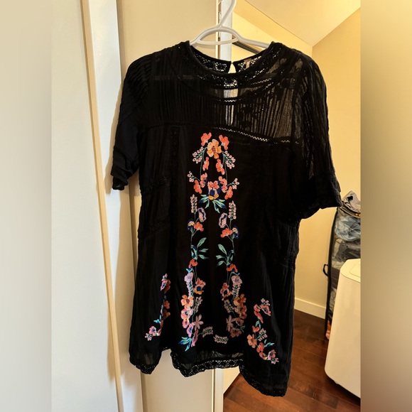 FREE PEOPLE BLACK Small perfectly Victorian embroidered dress.
#221 - Picture 3 of 12